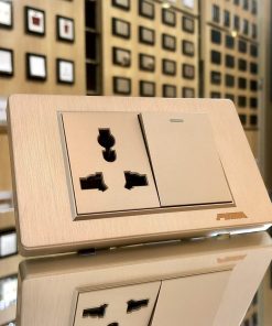 Bộ công tắc 1 x 1 chiều + ổ cắm 3 chấu C5 plastic gold Series