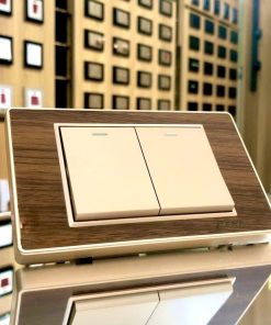 BỘ CÔNG TẮC 2×1 CHIỀU (size M) – NOVA WOOD series – Kính Acrylic vân gỗ
