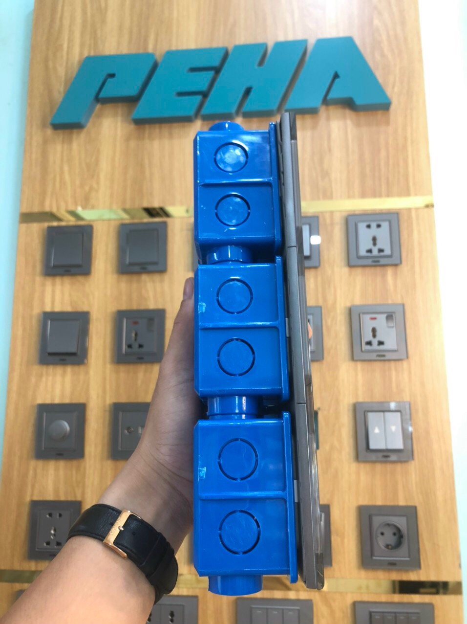 ĐẾ ÂM VUÔNG + NẮP CHE PEHA - Ảnh 10
