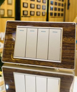 BỘ 4 CÔNG TẮC 1 CHIỀU (size S) – NOVA WOOD series – Kính Acrylic vân gỗ