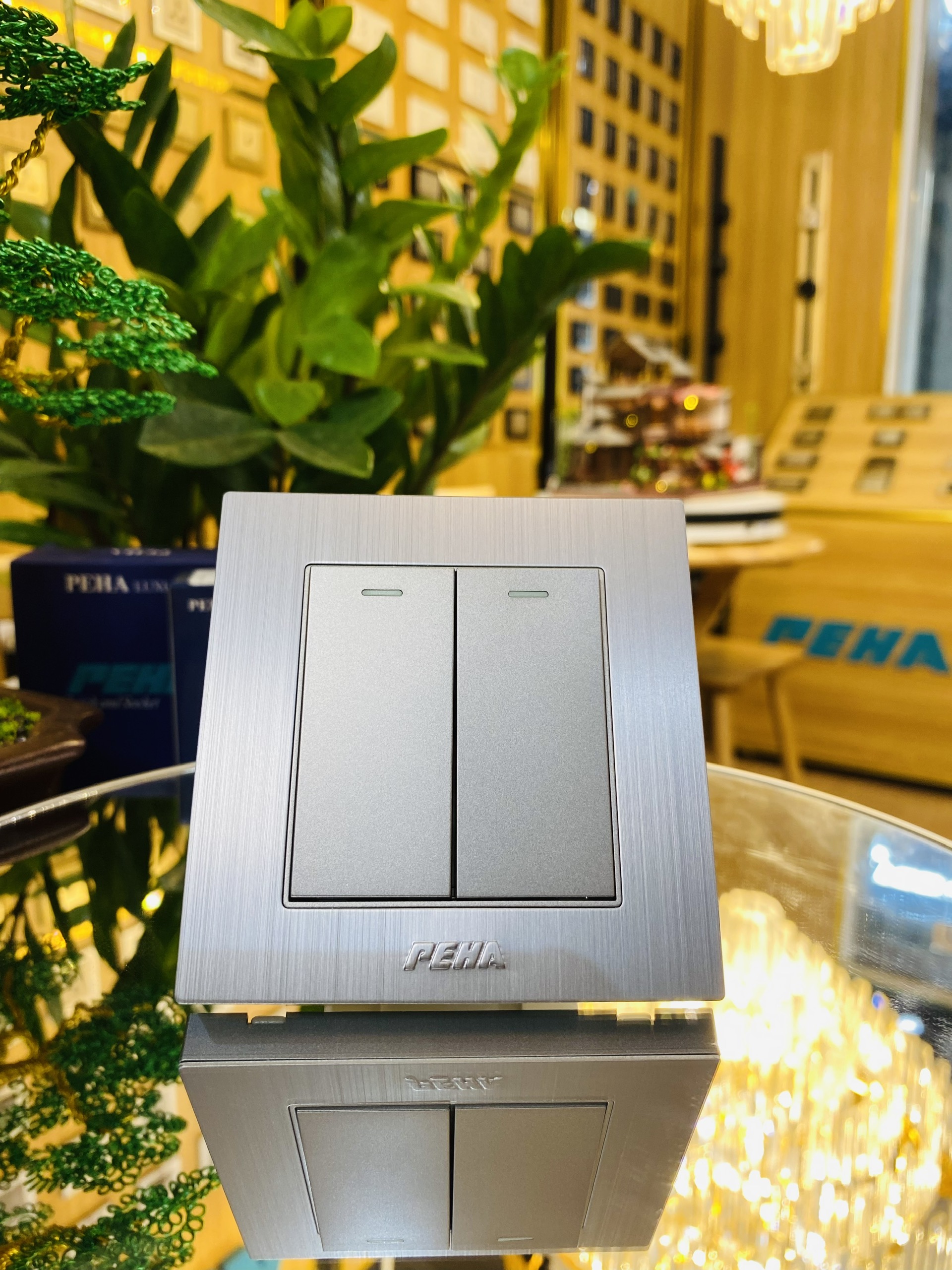BỘ 2 CÔNG TẮC 1 CHIỀU cỡ M - NOVA ALUMINUM 86 - Ảnh 2
