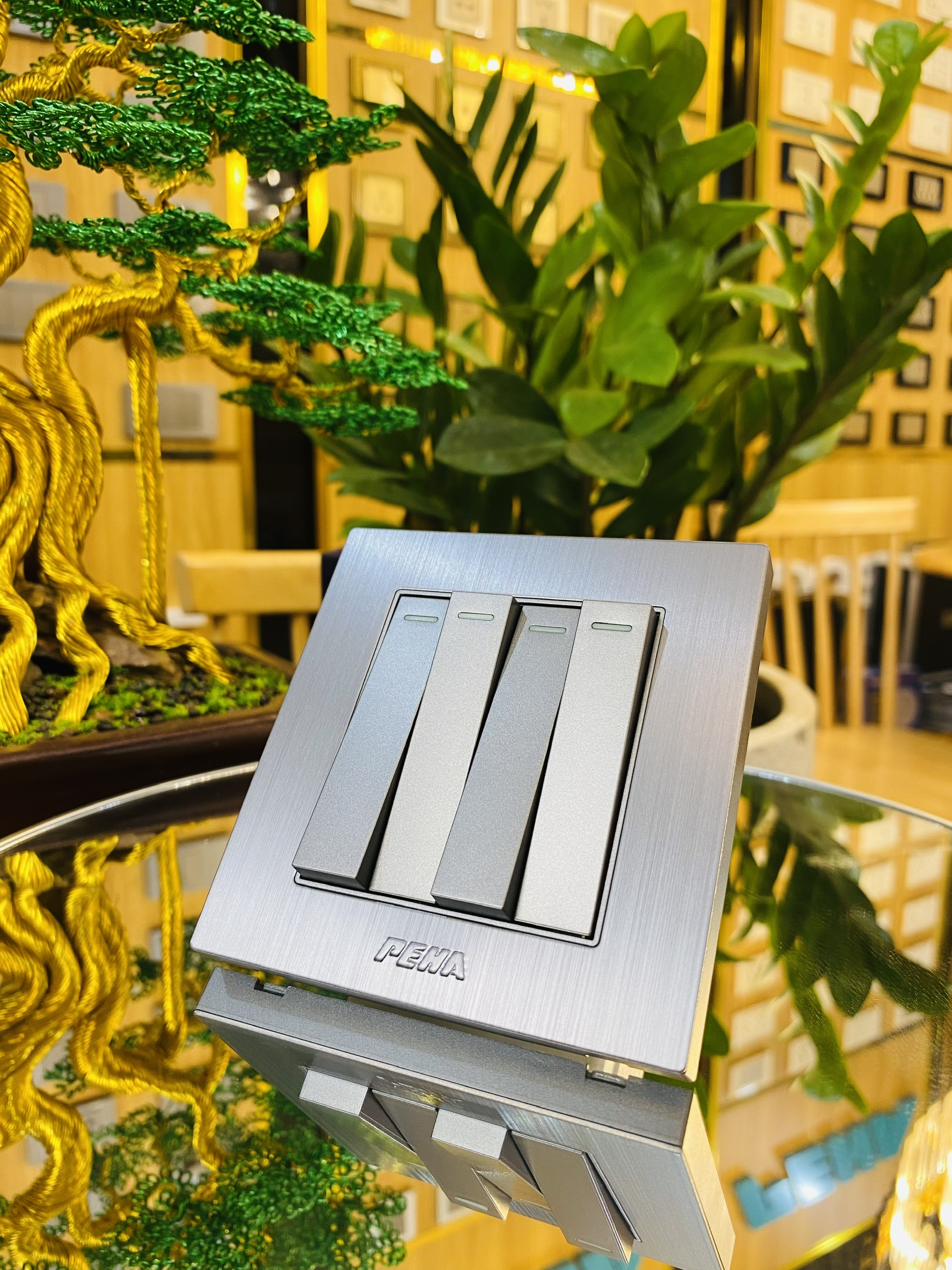 BỘ 4 CÔNG TẮC 1 CHIỀU cỡ S - NOVA ALUMINUM 86 - Ảnh 2